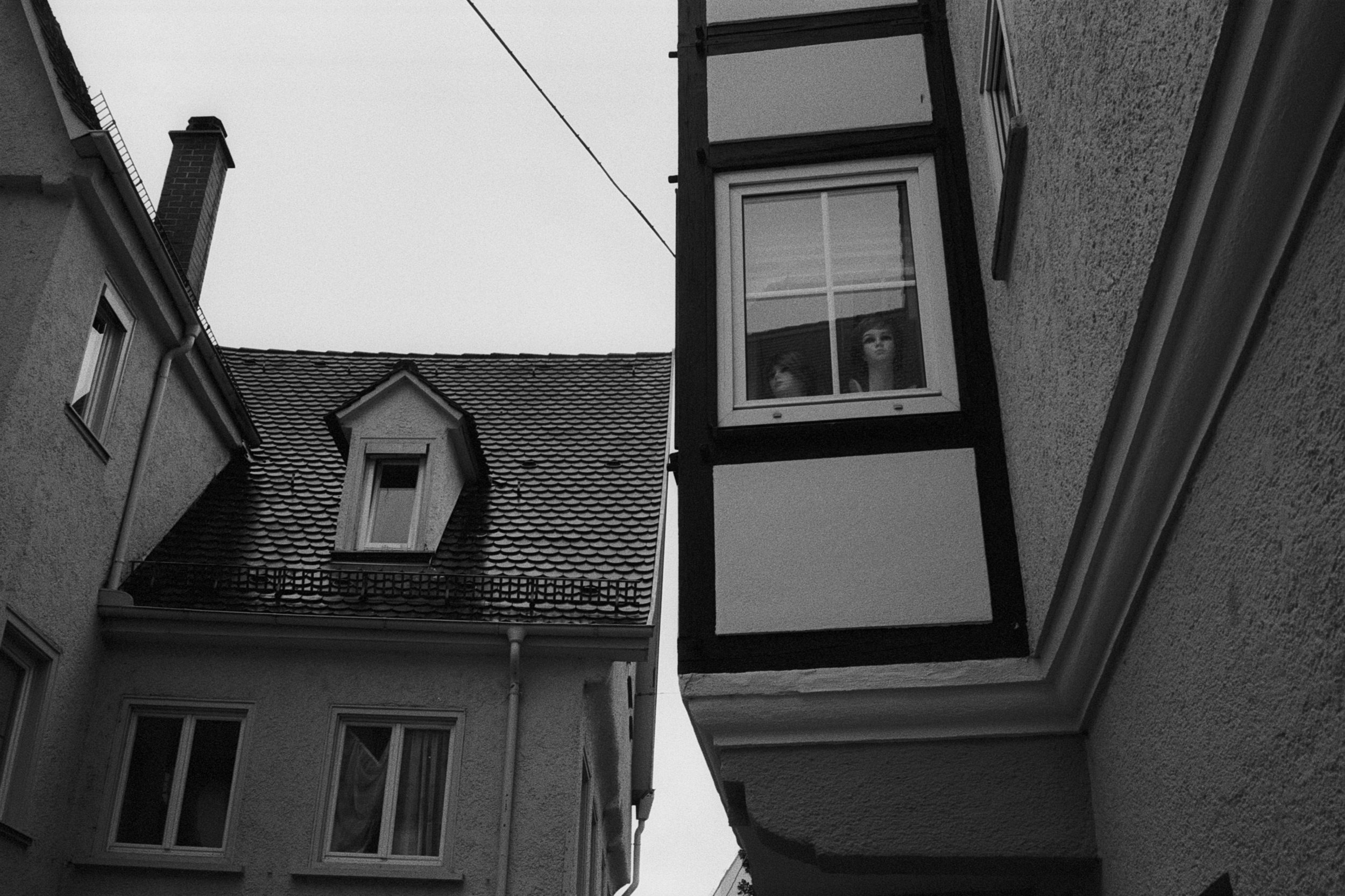  FujiFilm Tiara II con Fomapan 400, revelada en  Yetilab .  