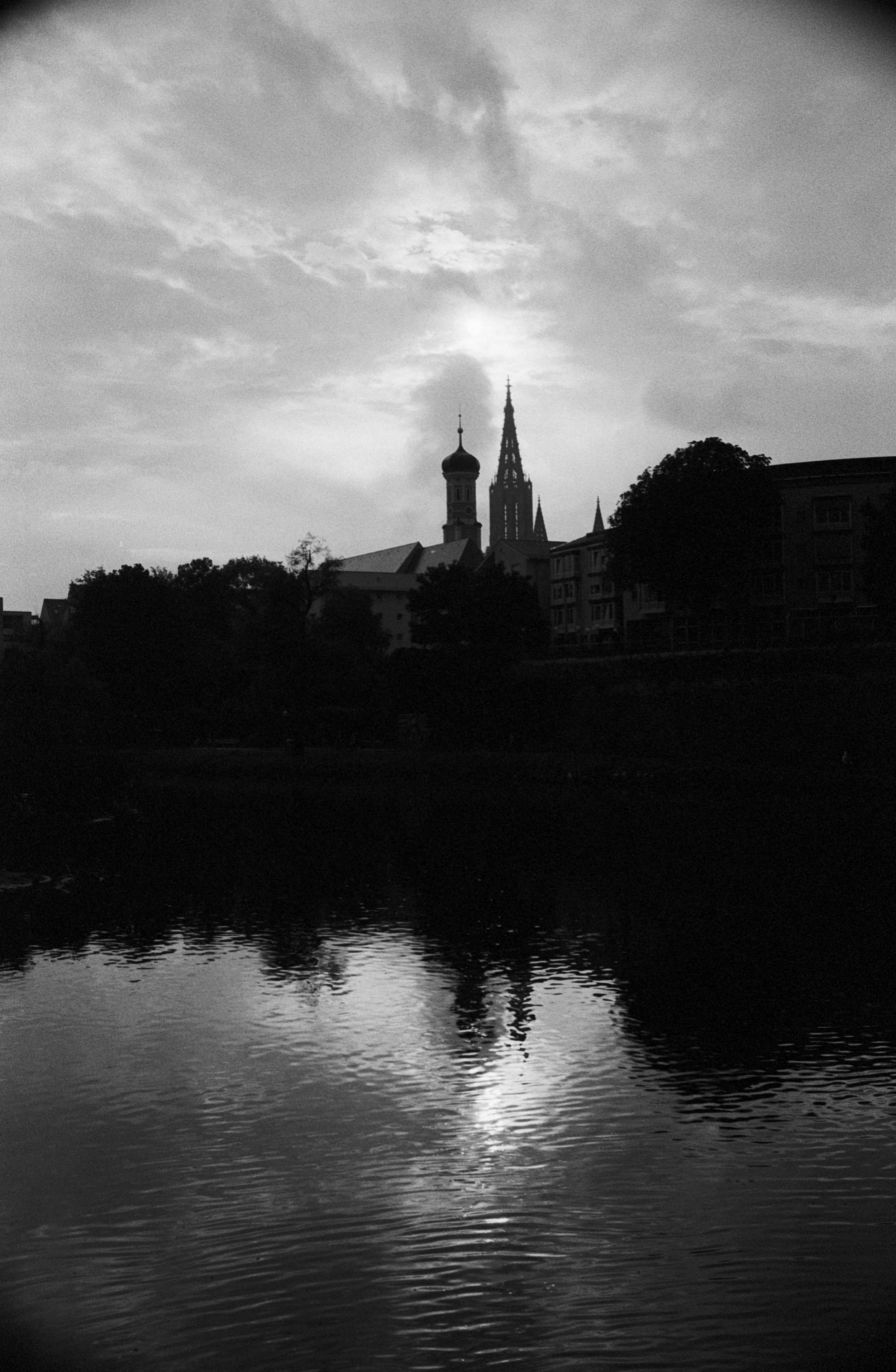  FujiFilm Tiara II con Fomapan 400, revelada en  Yetilab   