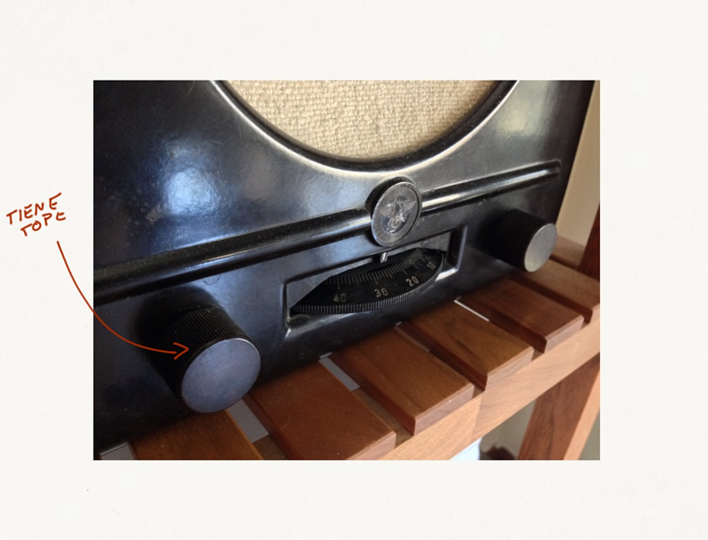  Se podría dar un curso de diseño sólo con esta radio. 